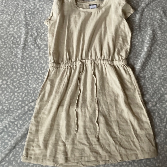 Beach Dress - Picture 2 of 3